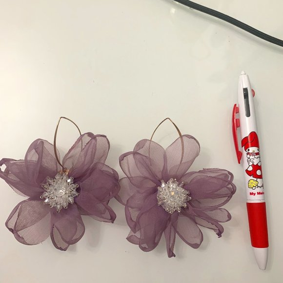 Hand made jewerly flower beaded pierce earling - Picture 1 of 1